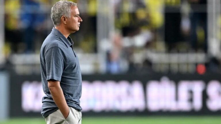 Kabar Sensasional Jose Mourinho Masuk Radar Manchester United Jadi Kandidat Pengganti Rúben Amorim