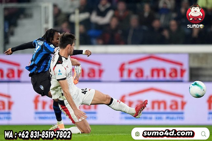 Ademola Lookman mencetak gol dalam laga Serie A antara Atalanta vs AC Milan di Gewiss Stadium, 29 Oktober 2025