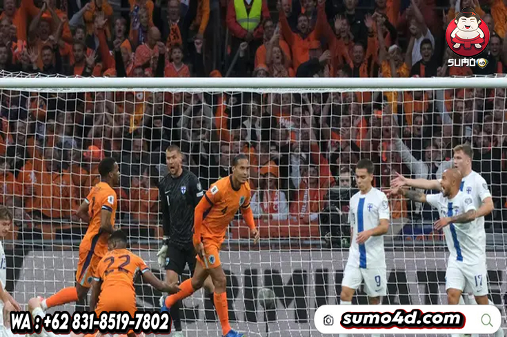 Selebrasi Virgil van Dijk bersama Belanda dalam laga versus Finlandia di Kualifikasi Piala Dunia 2026, Minggu (12/10/2025).