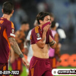 Ekspresi Paulo Dybala dalam laga Liga Europa antara AS Roma vs Viktoria Plzen,