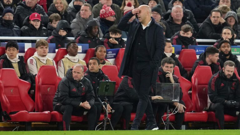 Liverpool Terus Meraih Hasil Buruk Termasuk Saat Melawan PSV Arne Slot pun Ikut Kaget