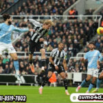 Aksi Nick Woltemade pada laga Newcastle vs Man City pada pekan ke-12 Premier League 2025/2026